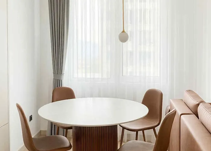 Downtown Panorama 9th Floor *